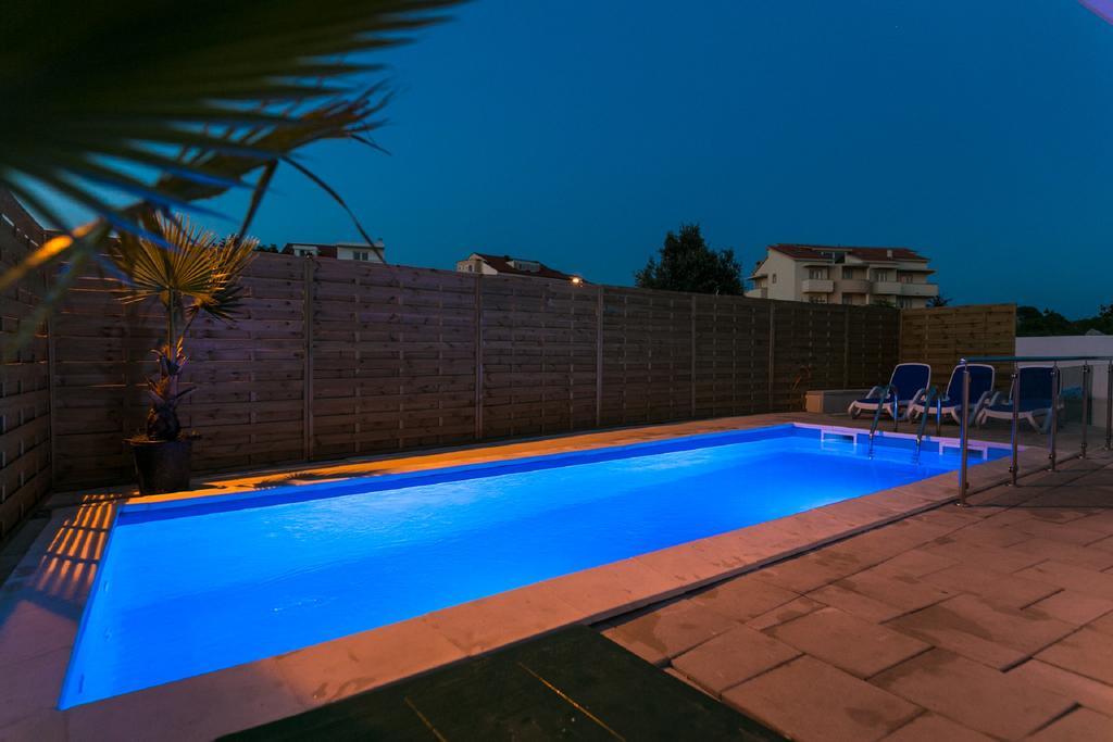Villa Jasmina Novalja Bagian luar foto